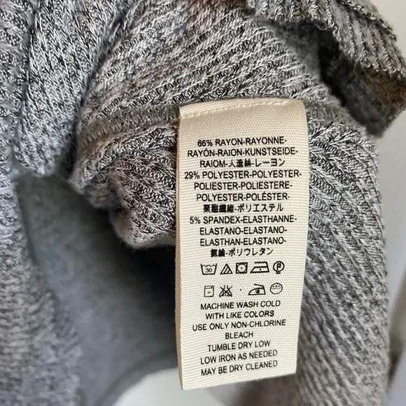 Free people long tshirts with side slits (M) - Picture 6 of 6